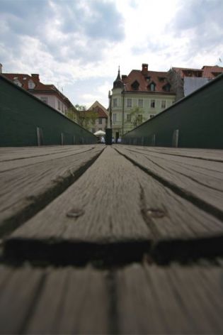 TRIINTRIDESETI  DEL - Tretja deska na enomostovju pri Tromostovju