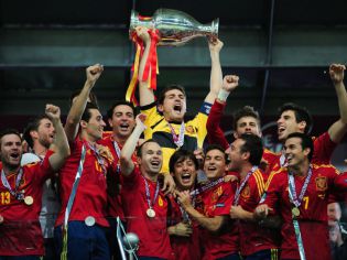 JELEN NAPOVEDUJE ZMAGOVALCA EURA 2012