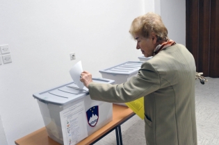 ORGANIZIRU BOM OBČASNE VOLITVE